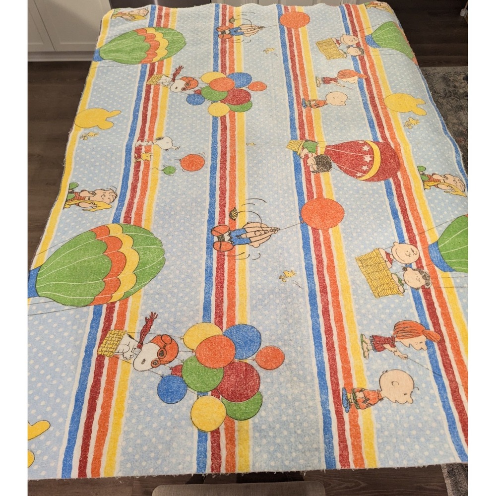 VTG Peanuts Snoopy Charlie Brown 70s Twin Bed Blanket w/ Hot Air Balloons READ